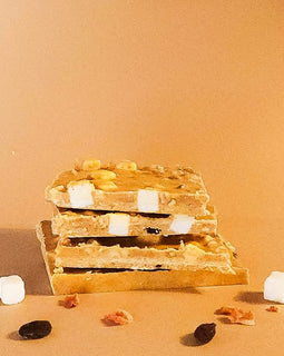 Crumbs L'écorce Carrot Cake